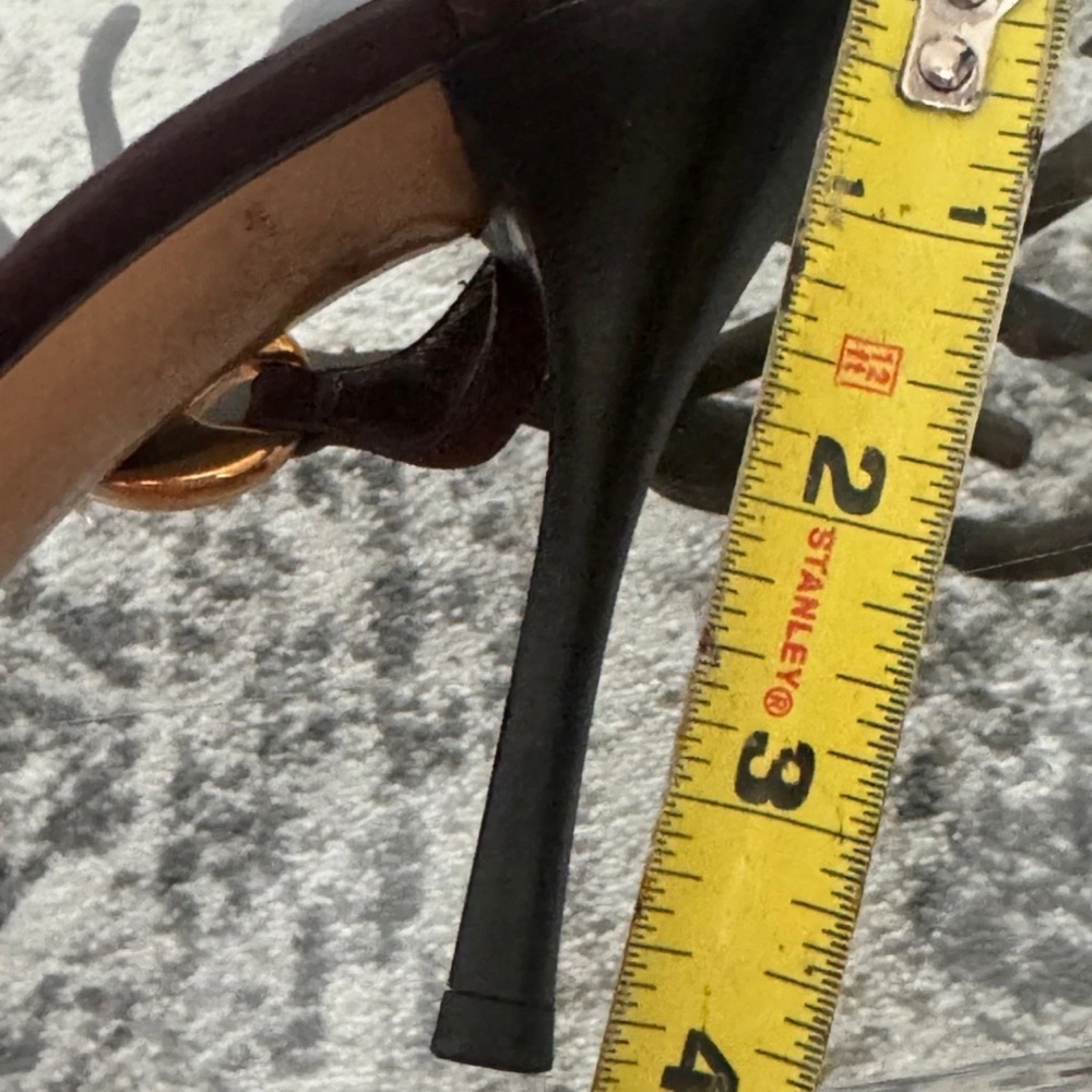 Gucci vintage brown suede gold accents heels - Picture 9 of 9